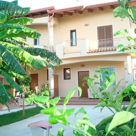Guest House Mare E Luna Fiumefreddo Bruzio Exteriér fotografie