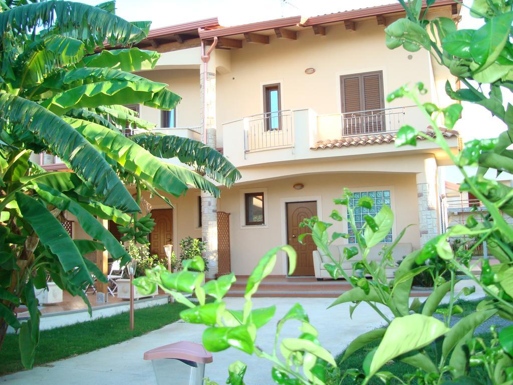 Guest House Mare E Luna Fiumefreddo Bruzio Exteriér fotografie