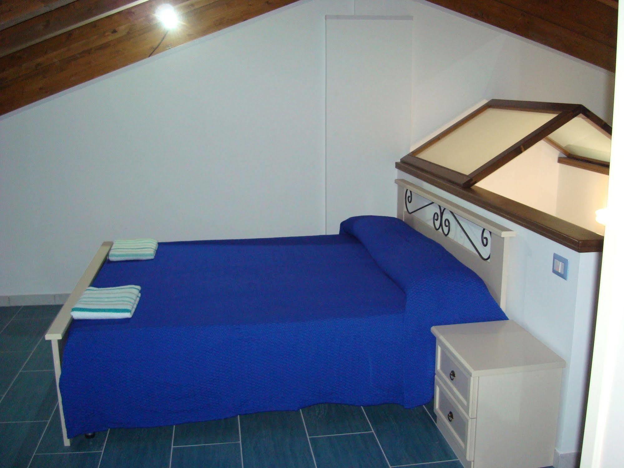 Guest House Mare E Luna Fiumefreddo Bruzio Exteriér fotografie